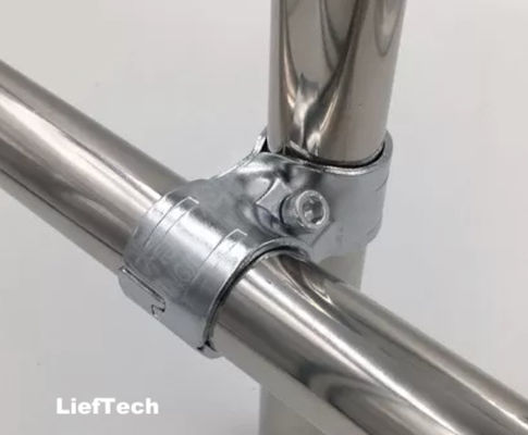 ISO9001 Chroomgeplatte buisbehangers Joint 2 Pipe Mounting Bracket