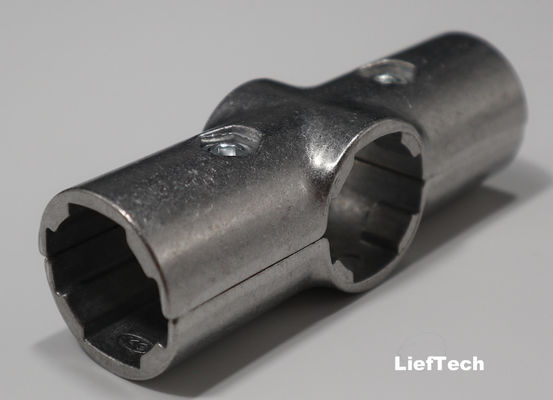 6063 T5 Aluminiumlegering Kruisbuisverbinding Gemakkelijk te monteren geoxideerd oppervlak